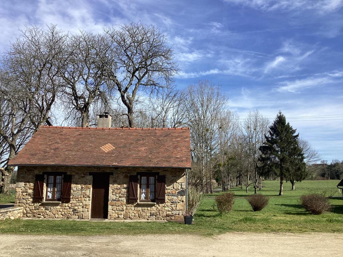 La Maisonnette Des Champs Pierre-Buffière Екстериор снимка