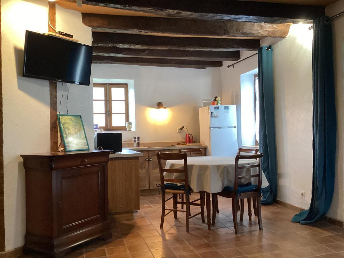 La Maisonnette Des Champs Pierre-Buffière Екстериор снимка